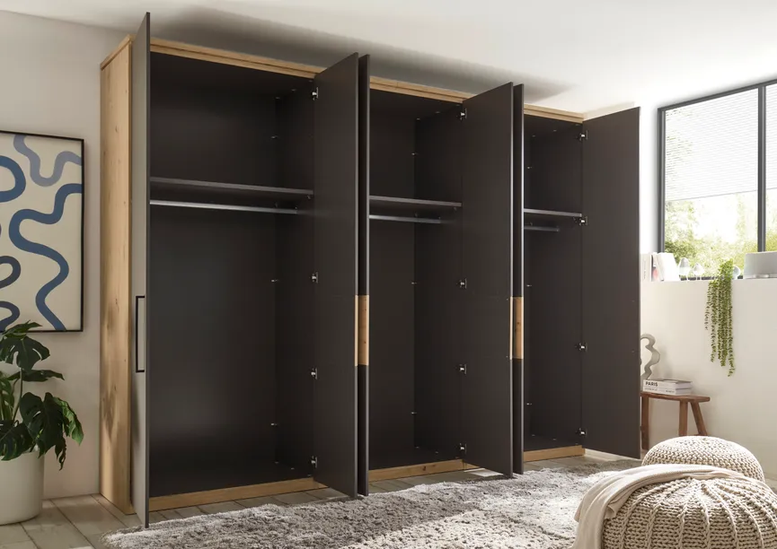Drehtürenschrank detail