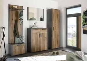 Garderobenschrank