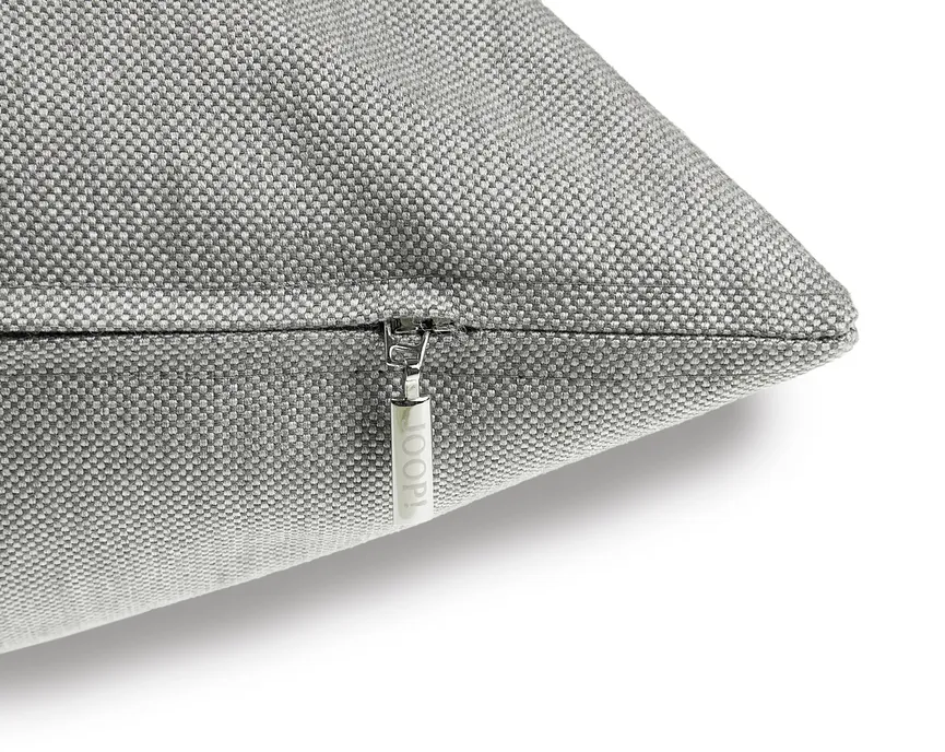Out-Kissen gefüllt Modest detail