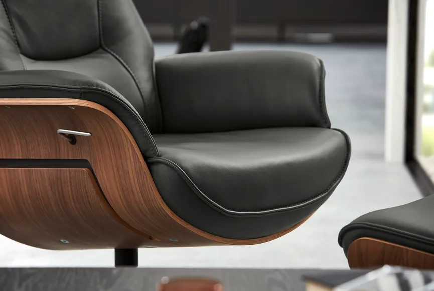 Relaxsessel Fuß schwarz detail
