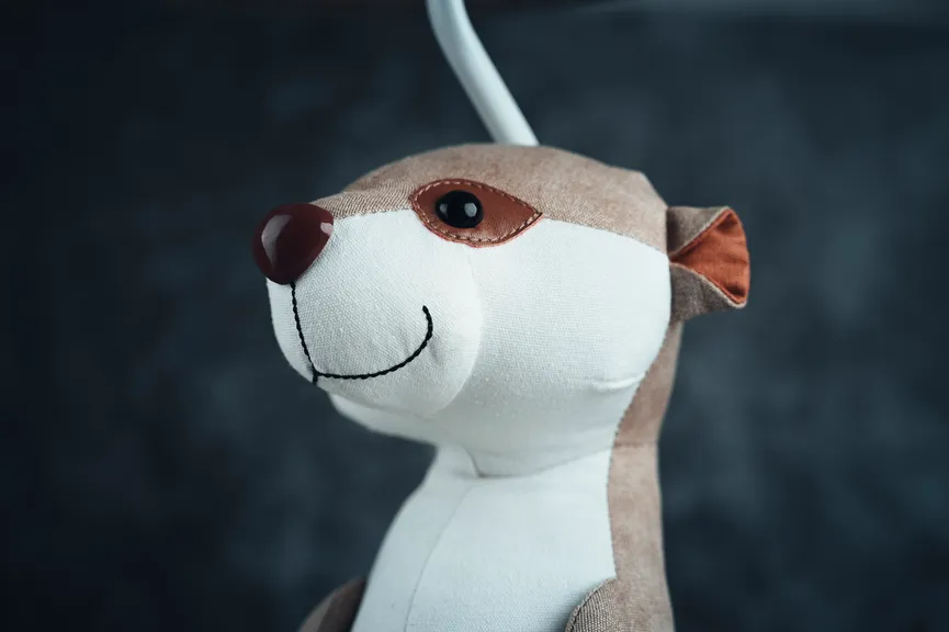 Tischleuchte "Erdmännc. Eddie" detail