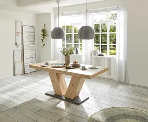 Esstisch mit Auszug