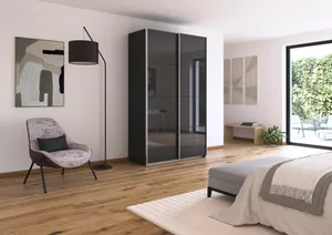 Schwebetürenschrank