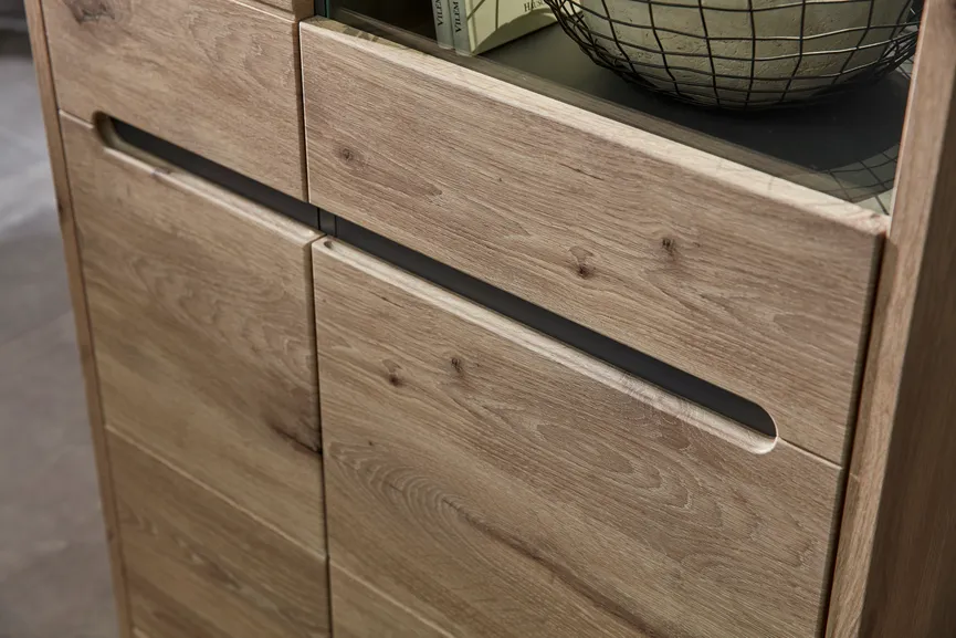 Vitrine groß detail