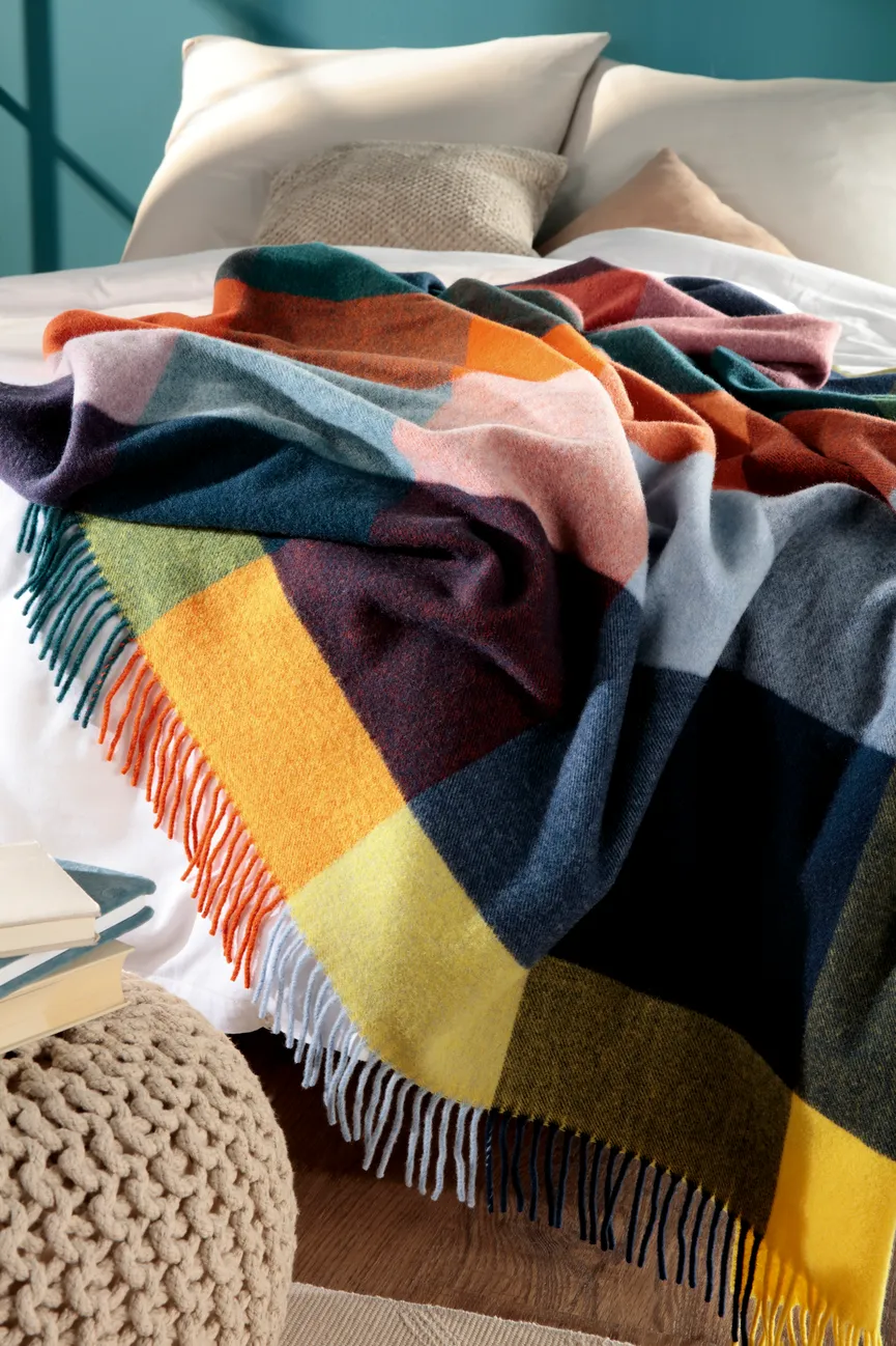Plaid Vibrant Square milieu
