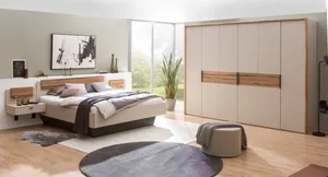 Kleiderschrank