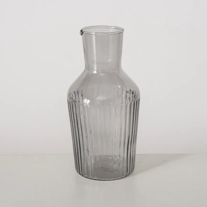 Karaffe "Larina" 1 Liter grau milieu