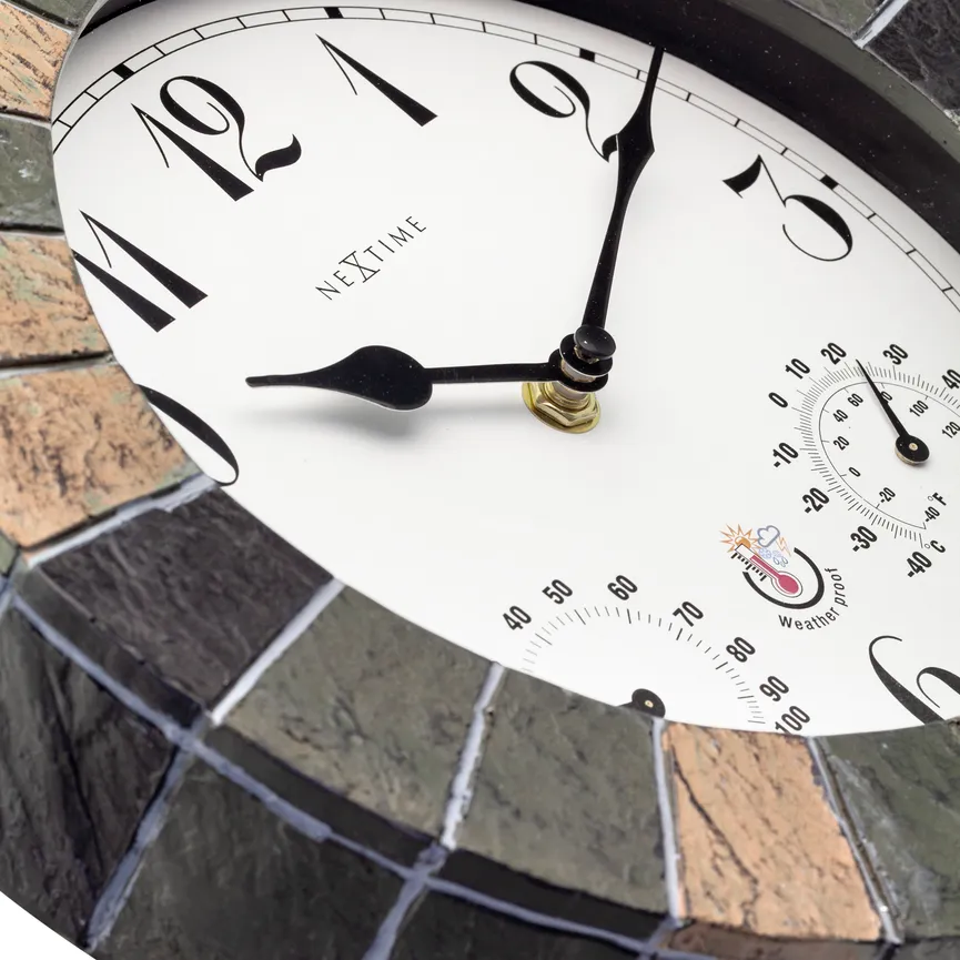 Quarzwanduhr "Aster" detail