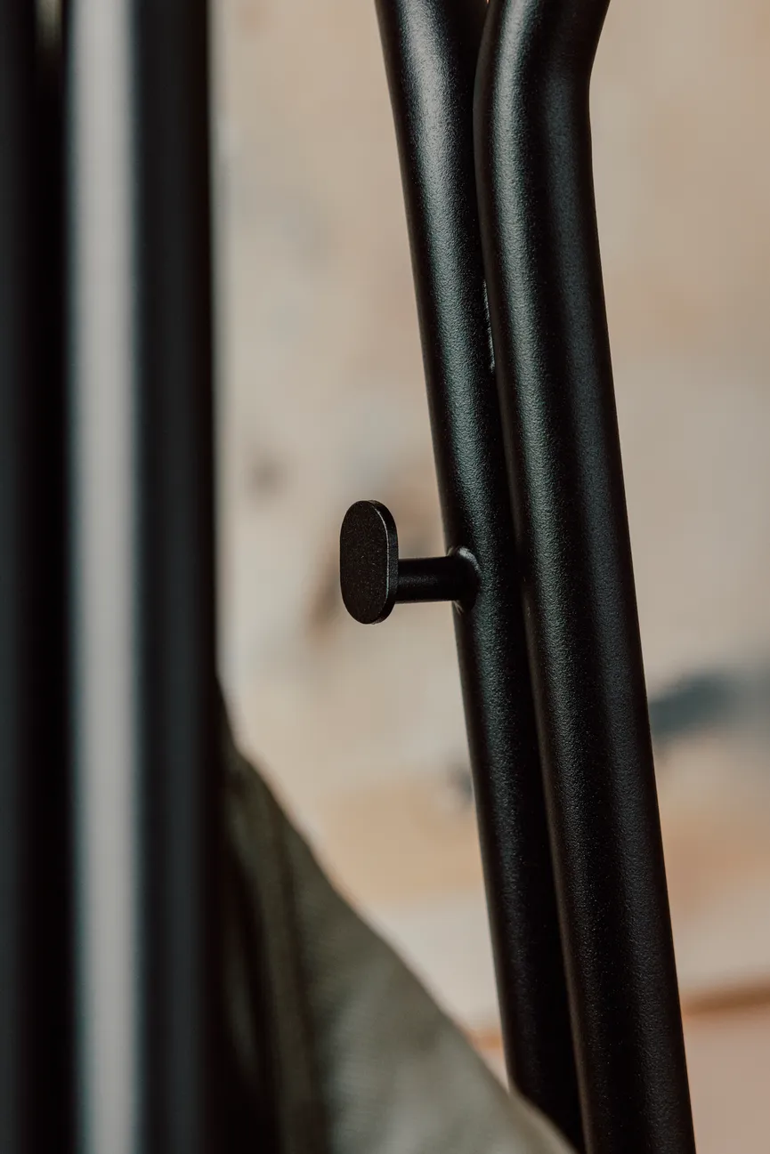 Garderobenständer detail