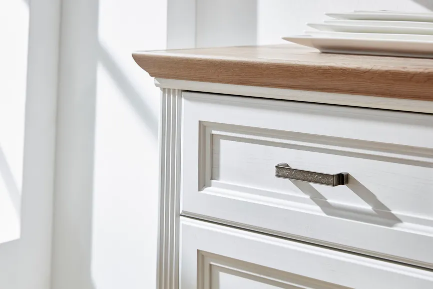 Sideboard detail