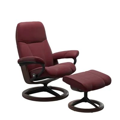 Sessel mit Hocker
