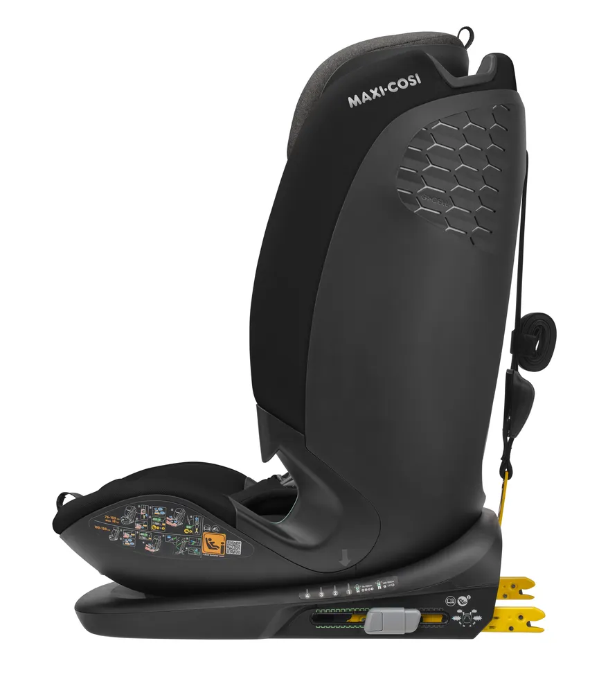 TITAN PLUS i-Size, Black detail