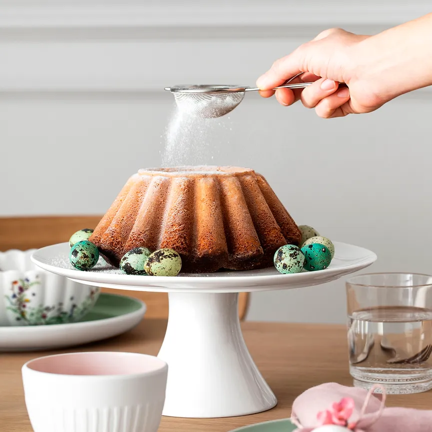 Kuchenplatte "For Me" auf Fuß milieu
