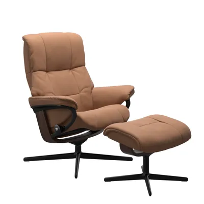 Sessel mit Hocker