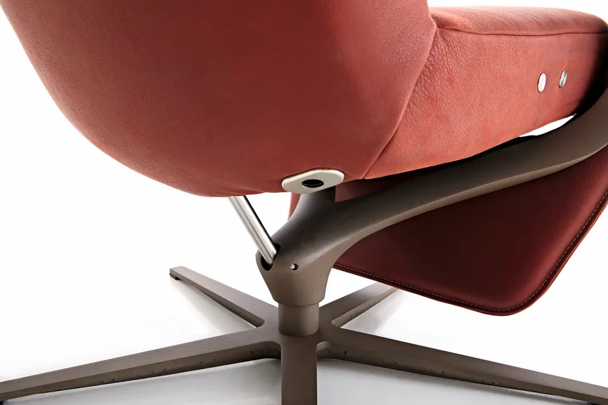 Sessel Yoko-1 DK bronziert detail