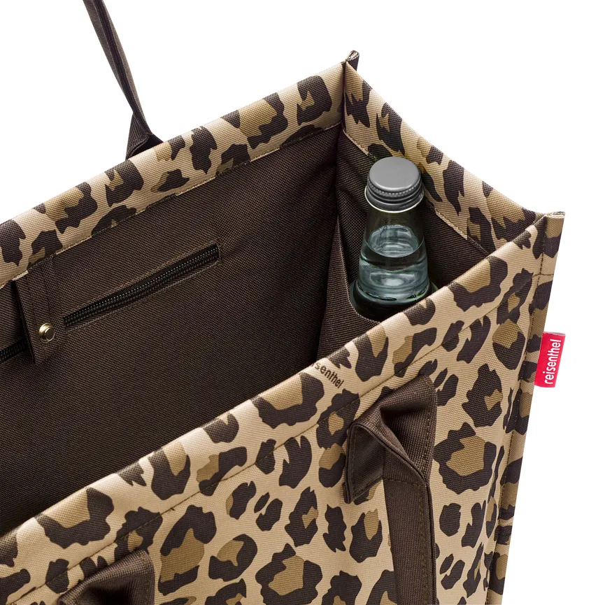 Daily Shopper "leo macchiato" detail