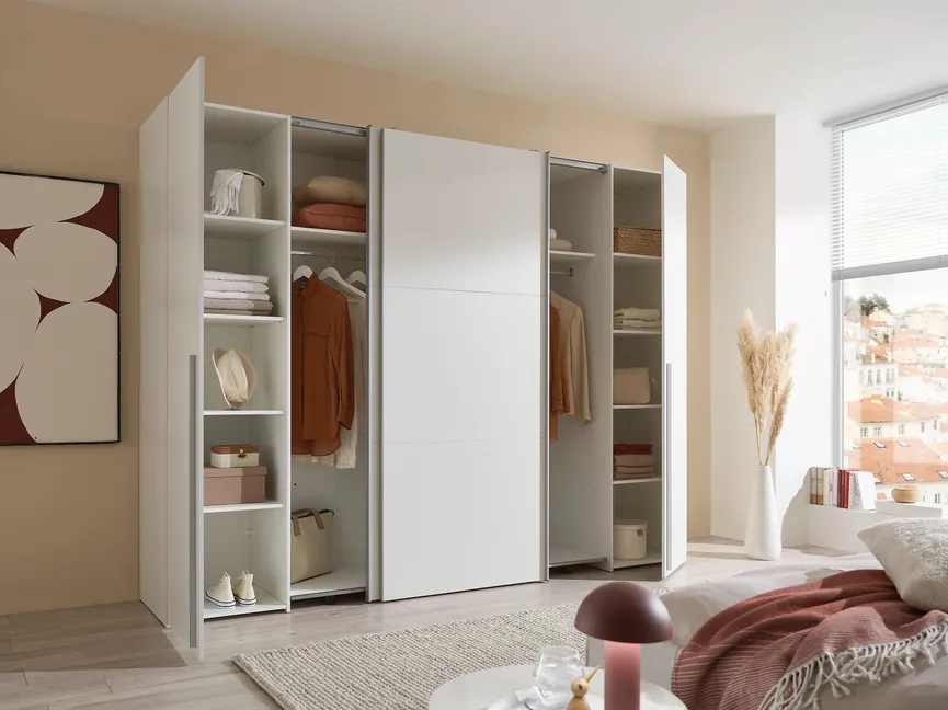 Schwebe-/Drehtürenschrank detail