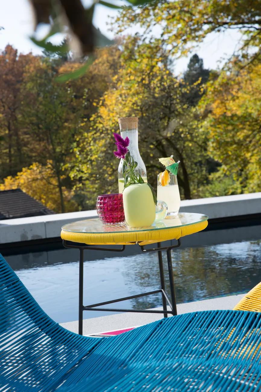 Beistelltisch detail