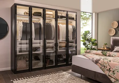 Kleiderschrank