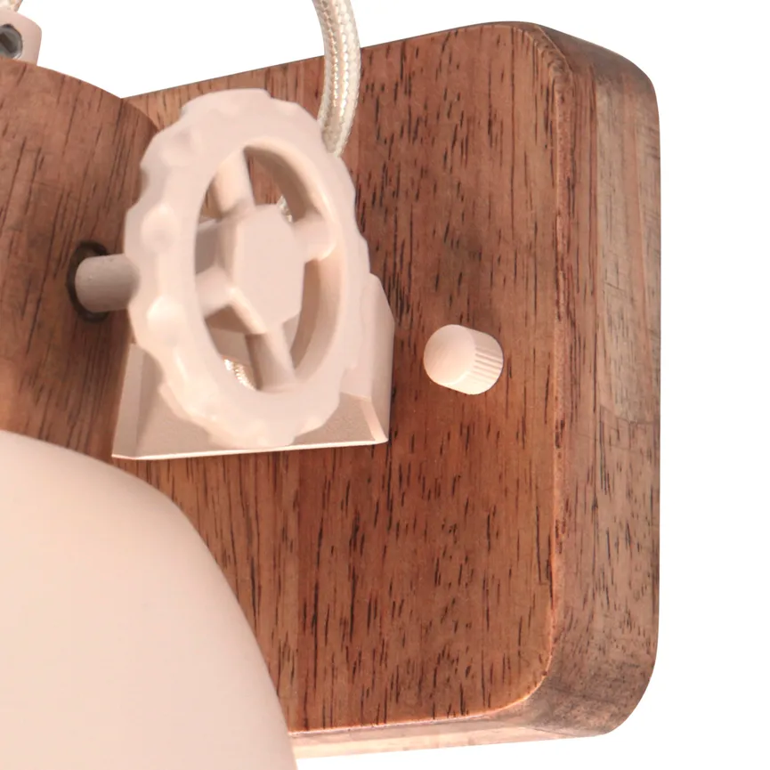 Strahler "Gearwood" detail