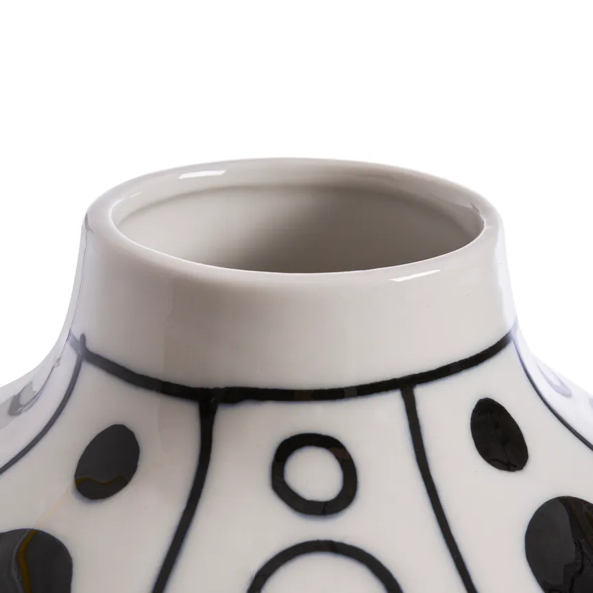 Vase weiß-schwarz detail
