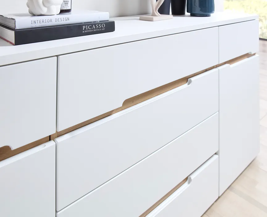 Sideboard detail