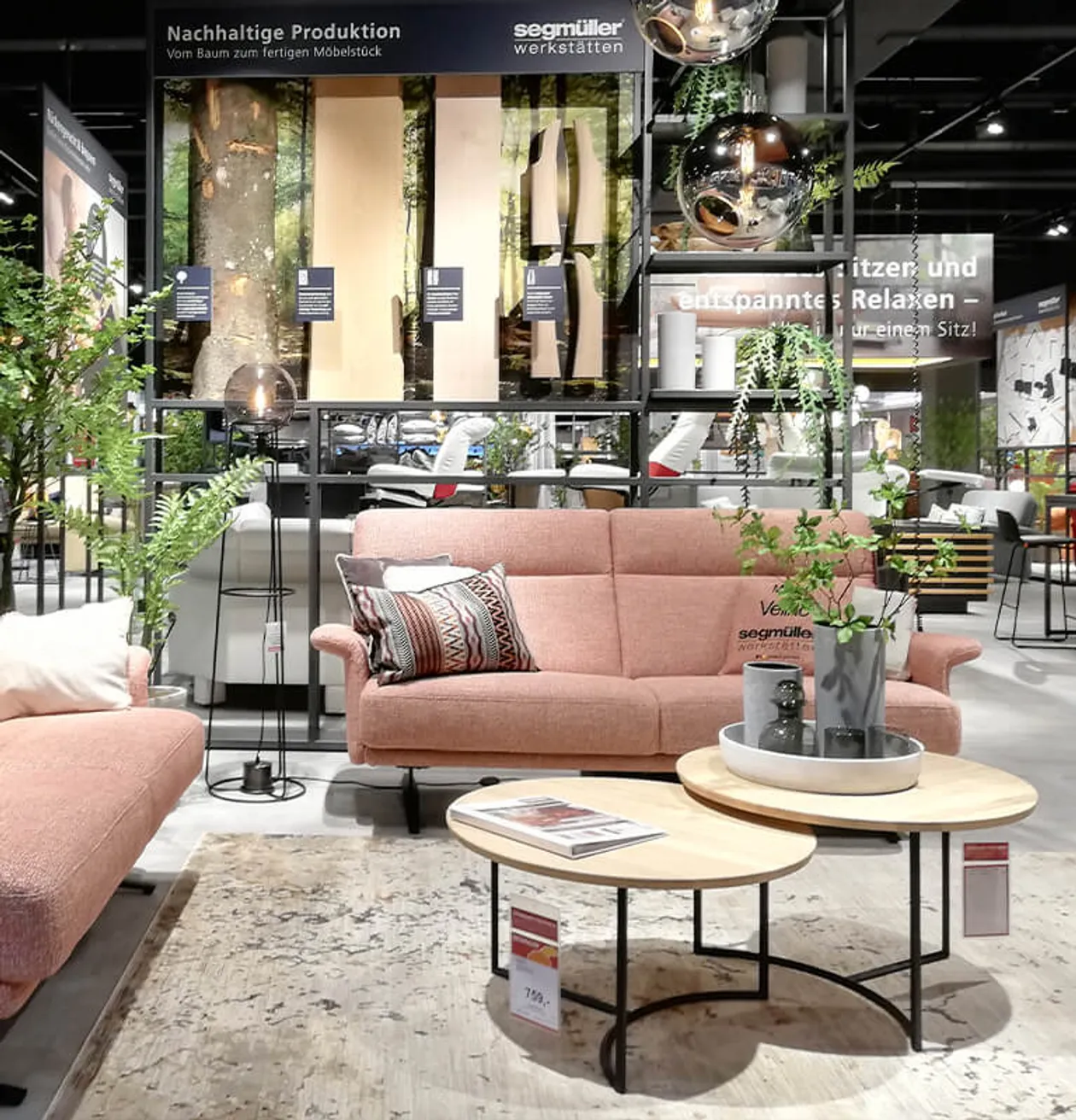 Ausstellung Sofa im Einrichtungshaus