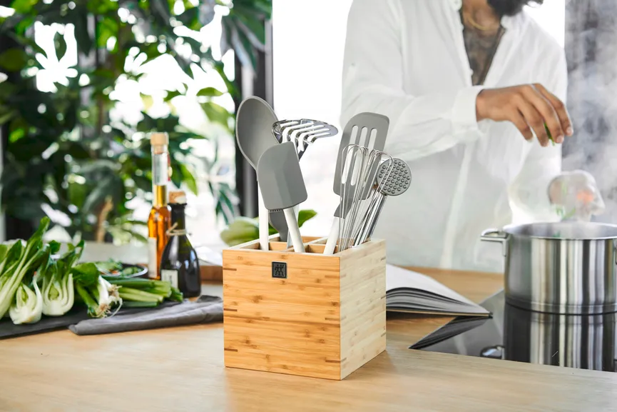 Pfannenwender "Pro" silber milieu