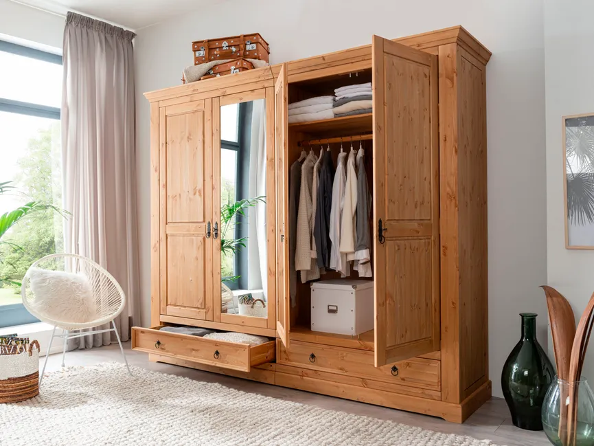 Drehtürenschrank 4-trg. detail