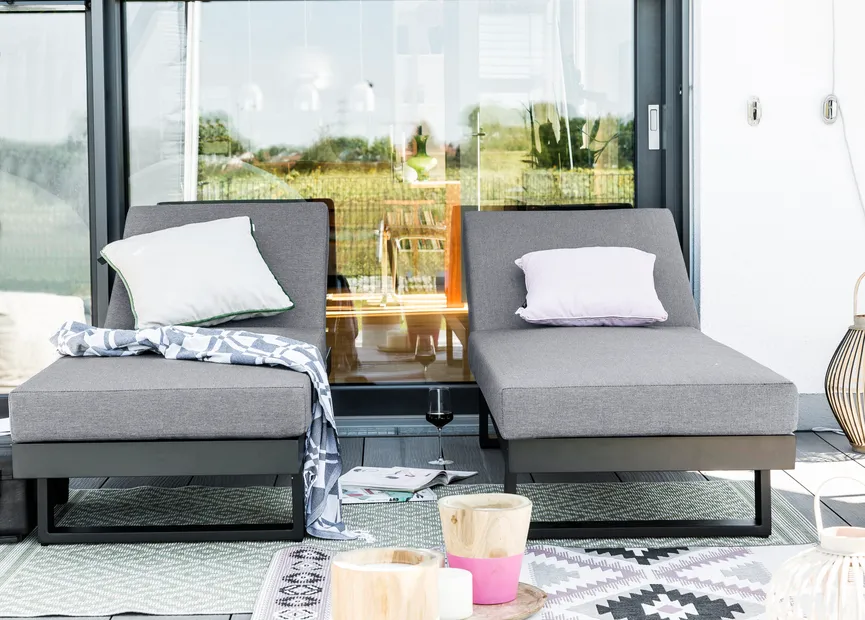 Sofaliege Anthrazit Aluminium detail