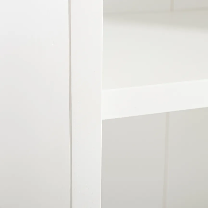 Regal breit detail