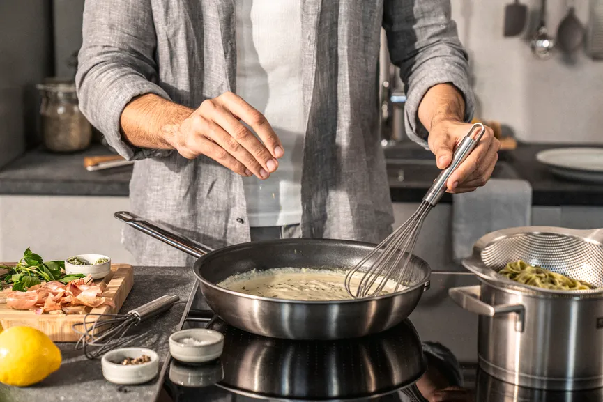 Schneebesen "Pro" silber detail