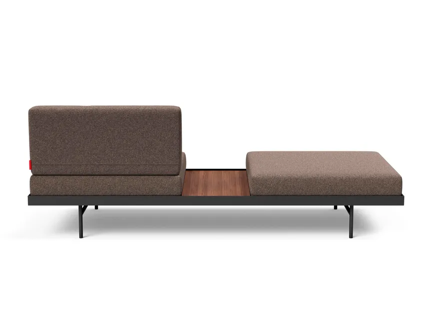 Sofa mit Walnusstisch detail