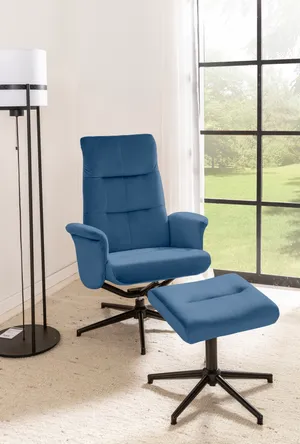 Sessel mit Hocker