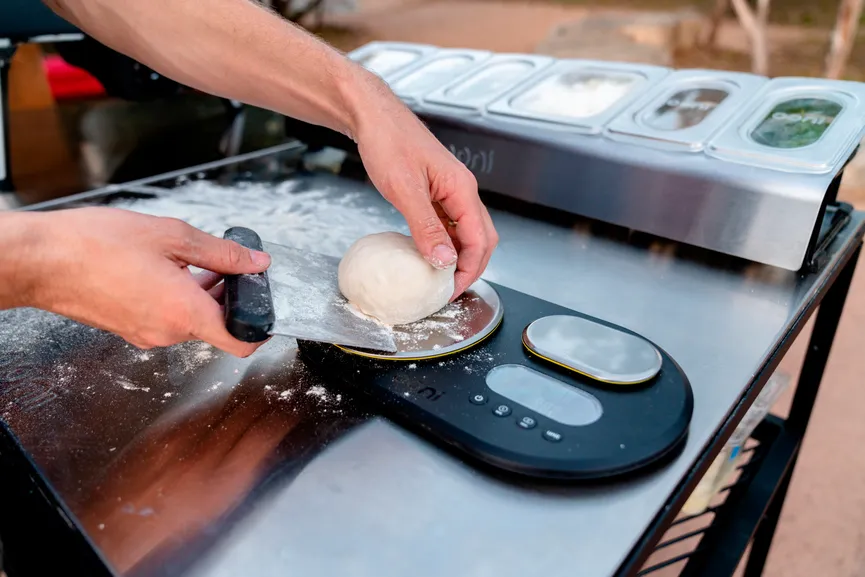 Pizzateigschaber detail