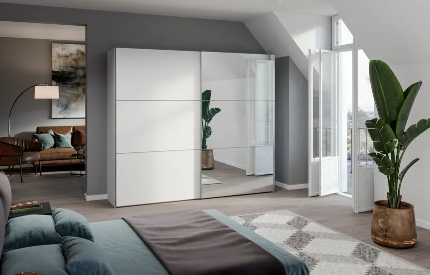 Schwebetürenschrank milieu