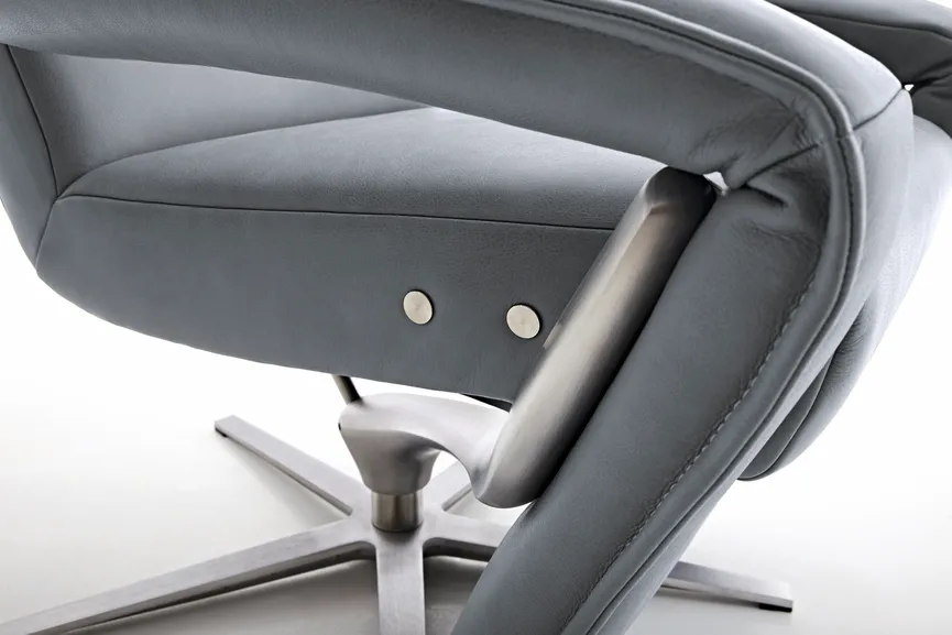 Sessel Yoko-4 DK nickel detail