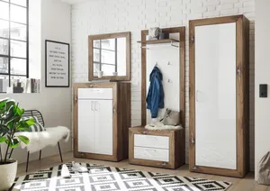 Garderobenschrank