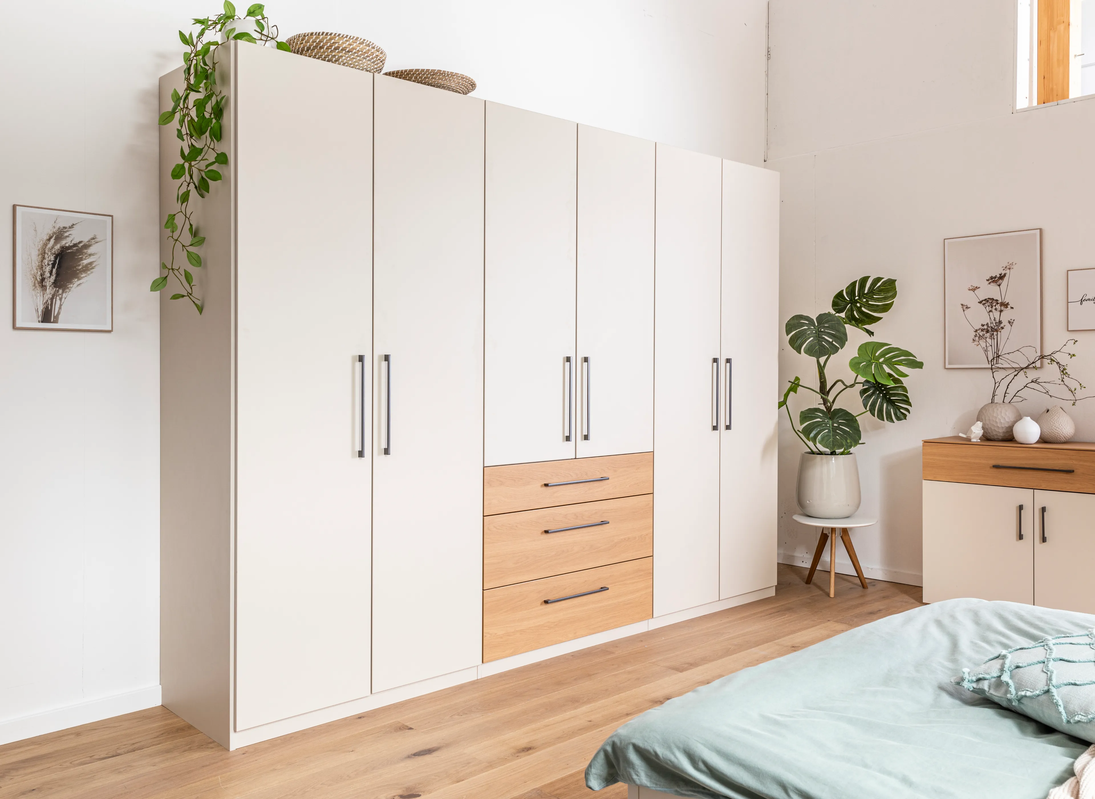 Kleiderschrank Basic 300 x 244 cm