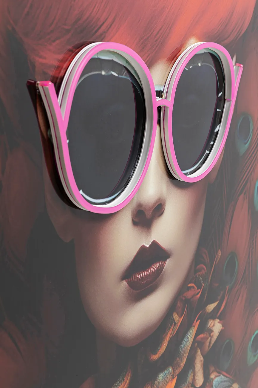 LED-Bild "Pink Woman" detail