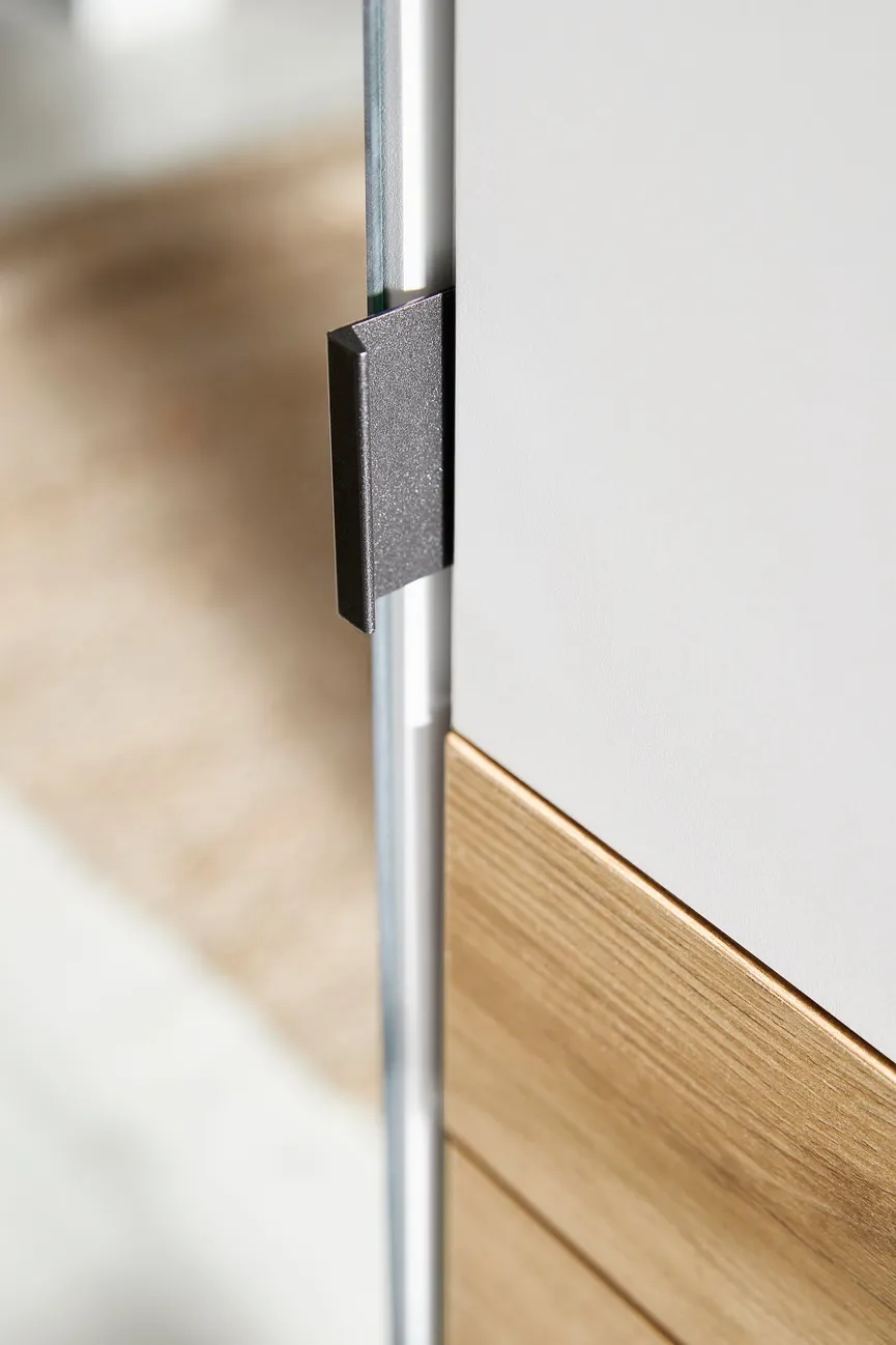 Drehtürenschrank detail