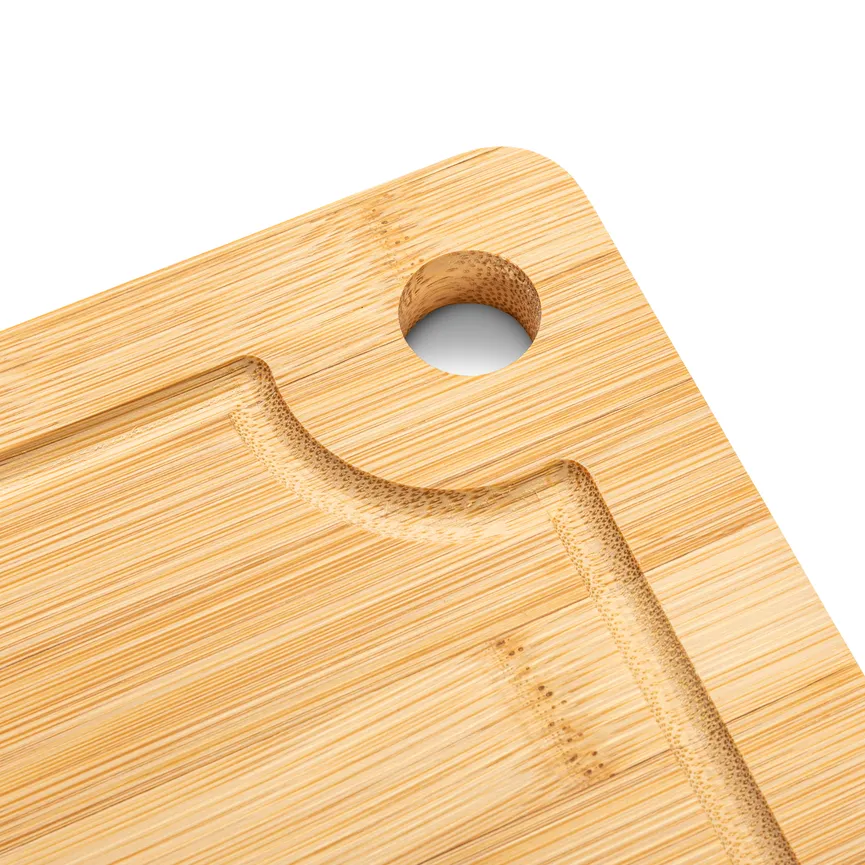 Schneidebrett mit Saftrille detail