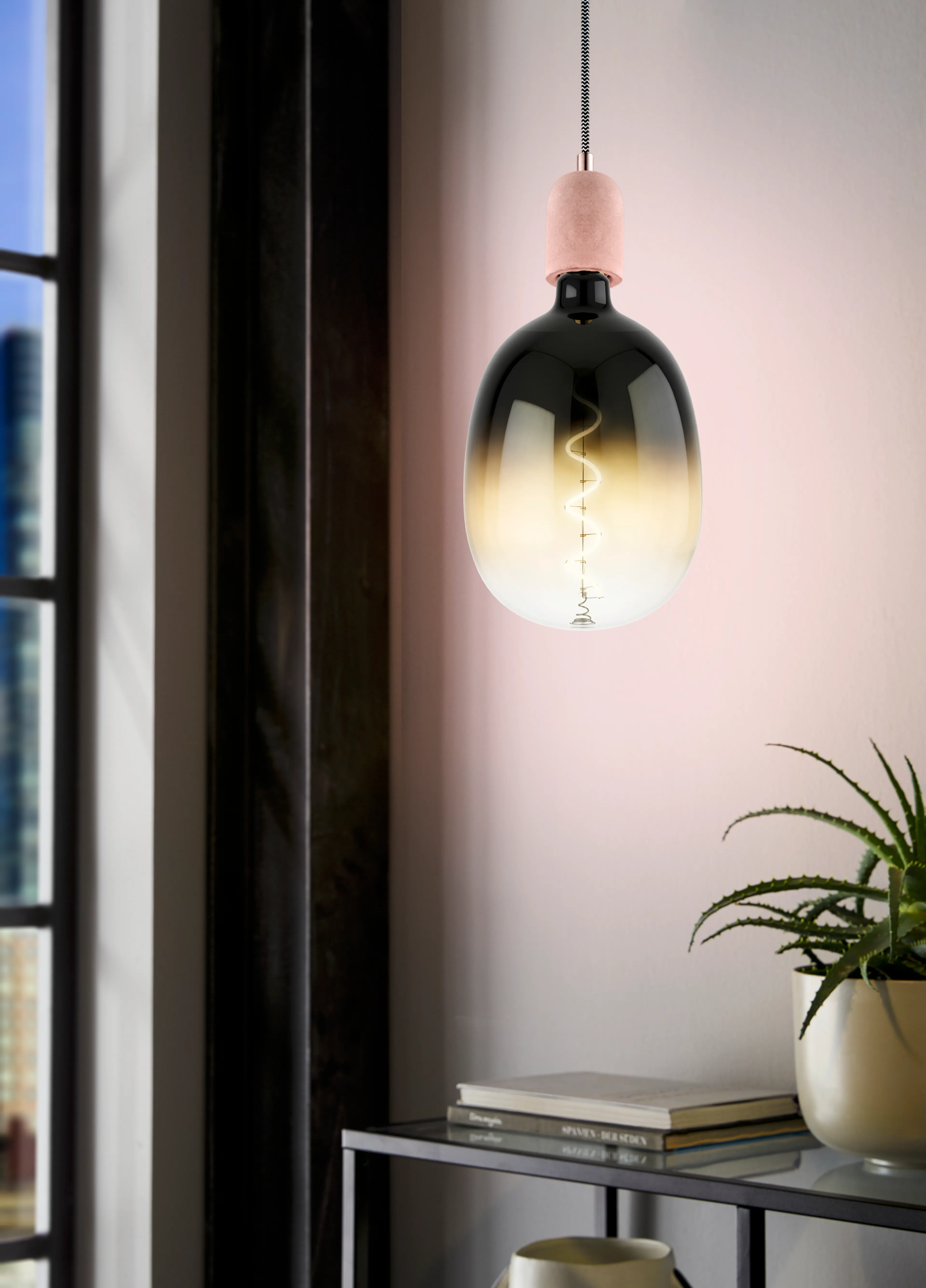 LED - Dekoleuchtmittel E27 / 4 Watt