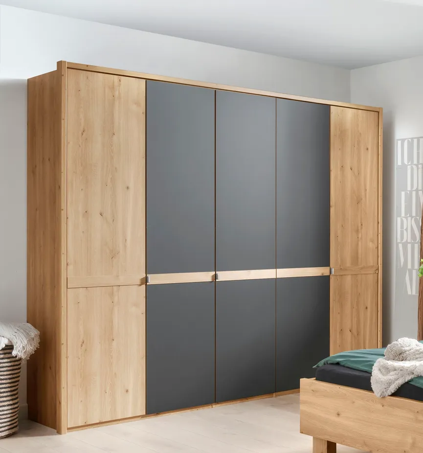 Drehtürenschrank 5-trg. hauptaufnahme