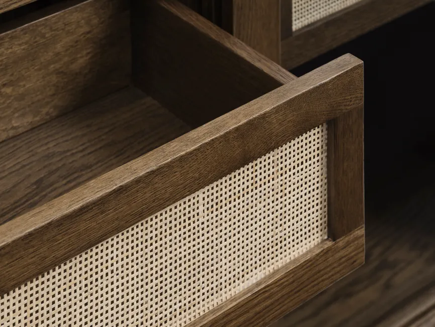 Vitrine detail