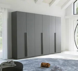 Kleiderschrank