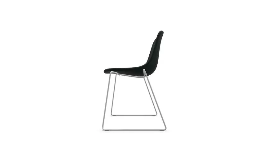 Stuhl Sled fully upholstered detail