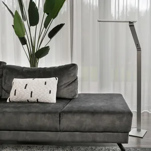 LED-Stehlampe