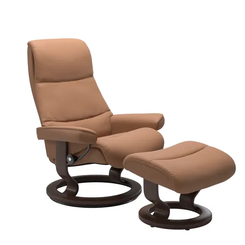 Sessel mit Hocker