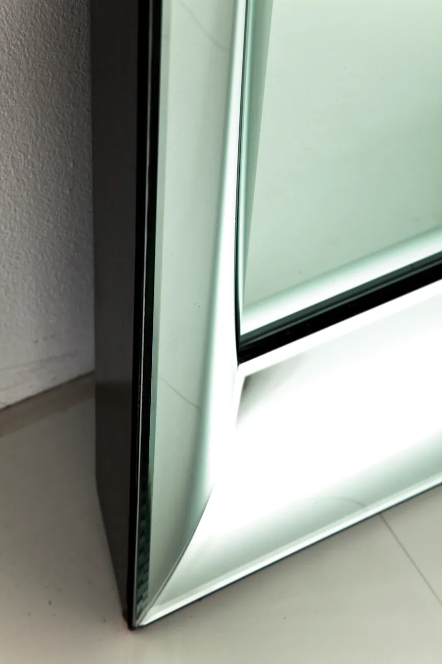 Spiegel "Soft Beauty" detail